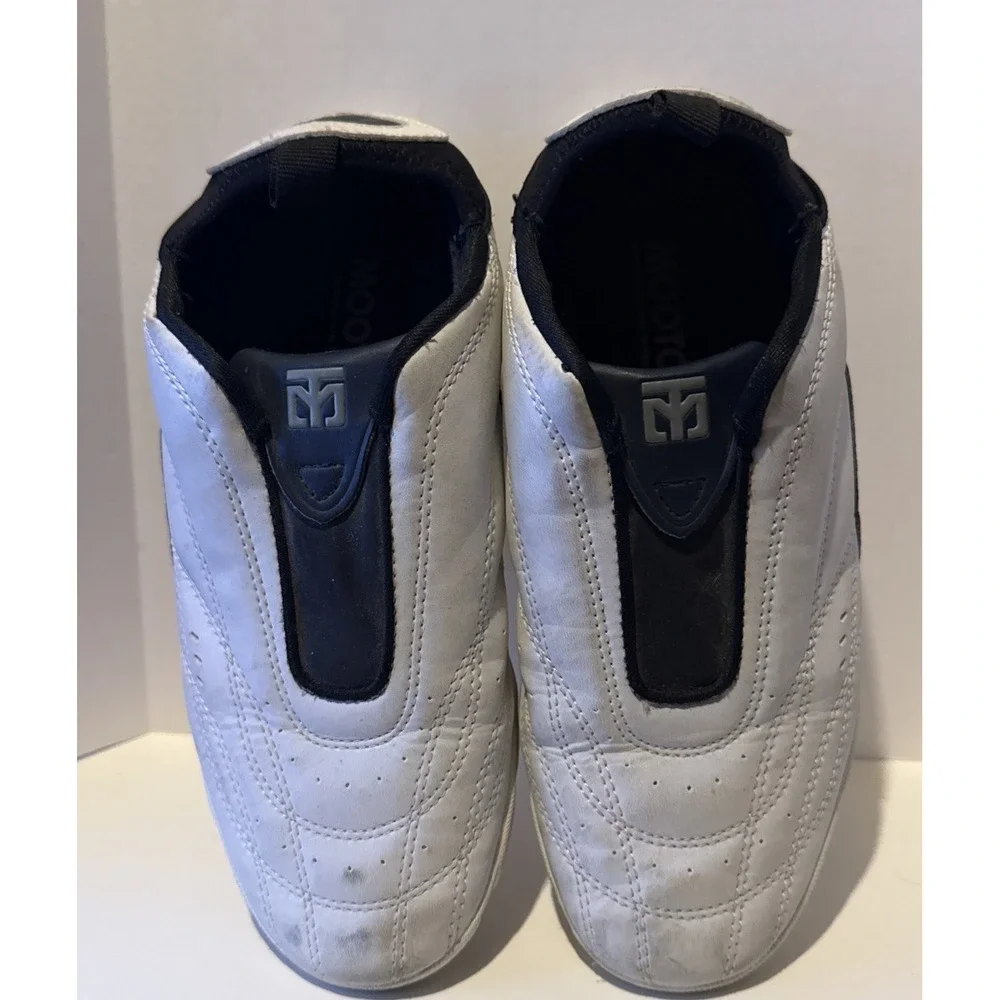MOOTO WINGS Taekwondo Shoes Two Tone White & Black Size KOR 255‎ US 7